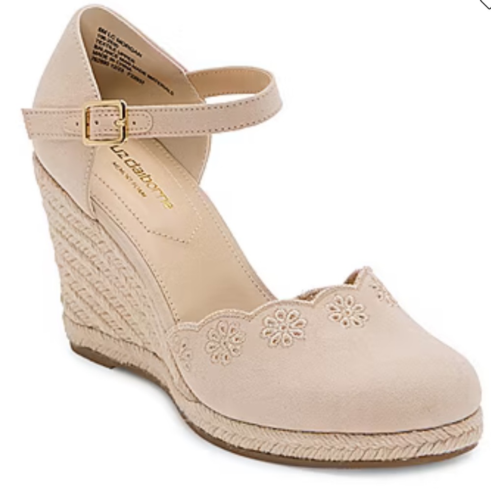 Liz Claiborne Womens Morgan Wedge Sandals